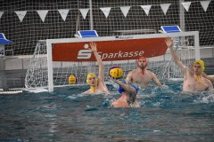 Spielszene vom Wasserball Pokalspiel Dresden gegen Erfurt
