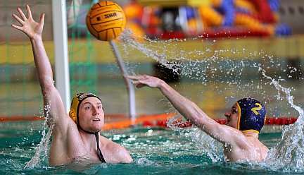 Foto vom Wasserball-Spiel SGW Dresden gegen SVV Plauen